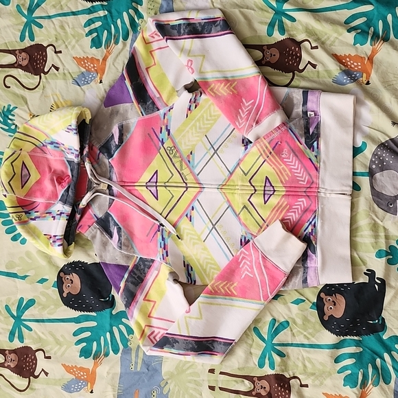 TNA hoodie - Picture 1 of 8